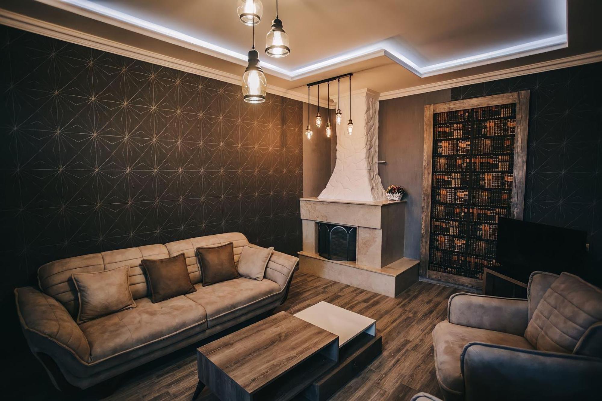 7 Rooms Hotel Tserovani Exterior photo