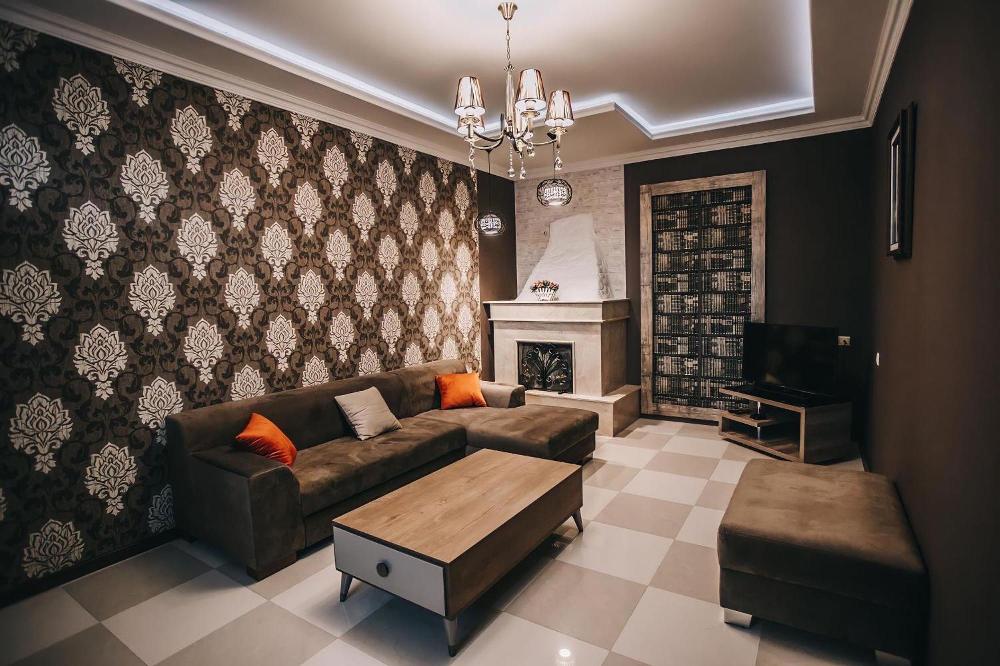 7 Rooms Hotel Tserovani Exterior photo